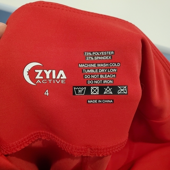 Zyia Active Light N Tight Red High Rise Graphic Logo Striped Tight Leggings - Picture 11 of 11